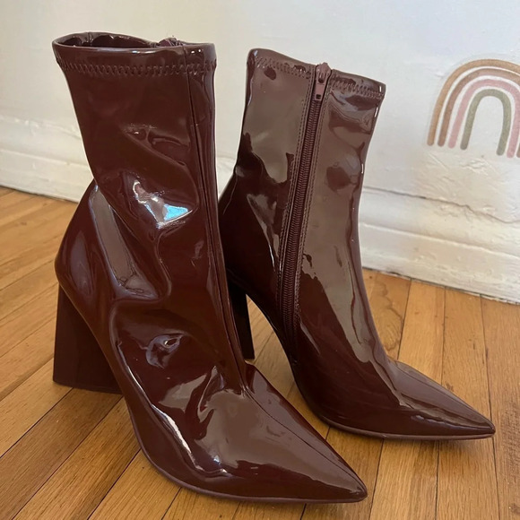 Steve Madden Chocolate Brown Ticker Ankle Boots | 7.5 - Picture 4 of 7